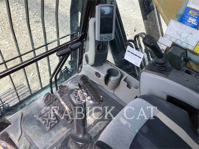 2015 CATERPILLAR 323F