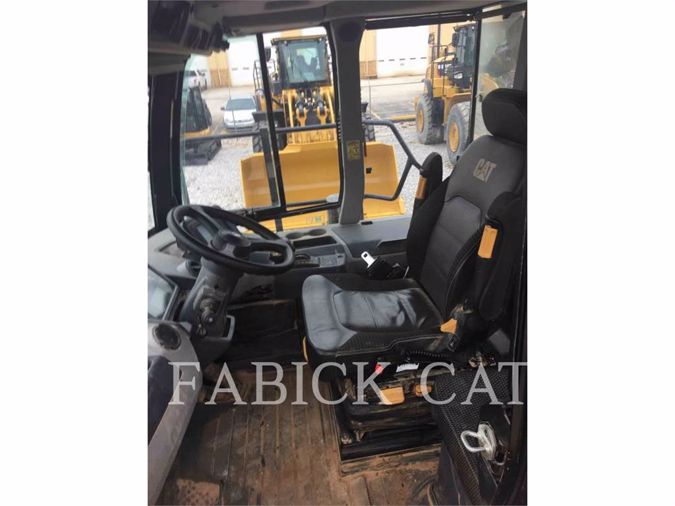 2018 CATERPILLAR 745
