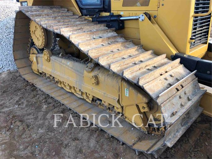 2017 CATERPILLAR D6N