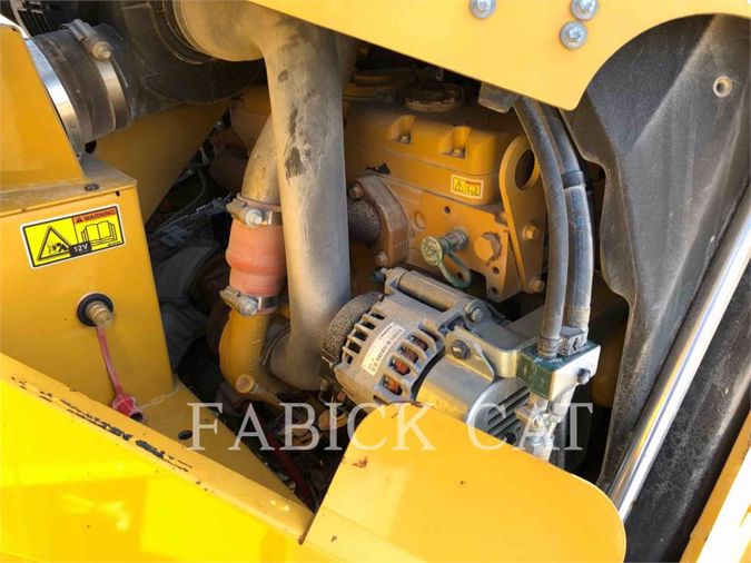 2013 CATERPILLAR CB64