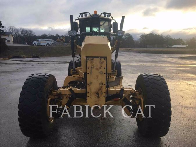 2011 CATERPILLAR 120M