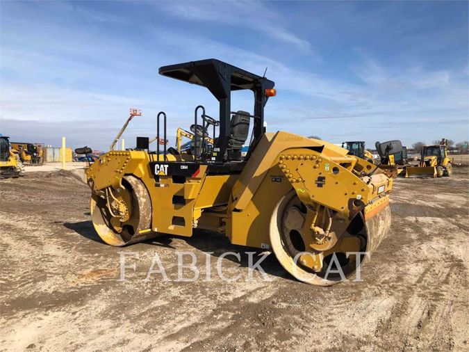 2013 CATERPILLAR CB64