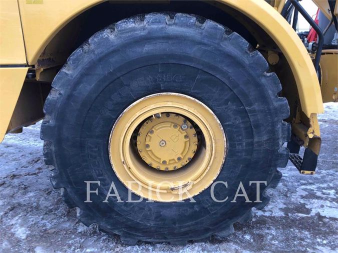 2015 CATERPILLAR 740B