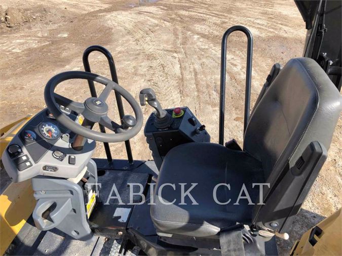 2013 CATERPILLAR CB64