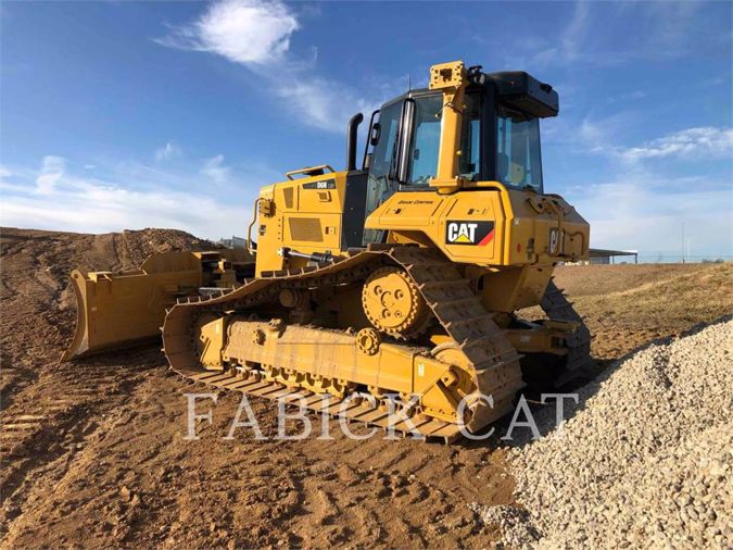 2017 CATERPILLAR D6N