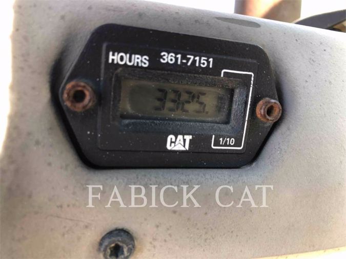 2013 CATERPILLAR CB64