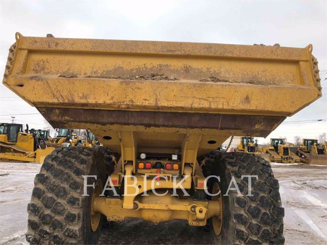2015 CATERPILLAR 740B