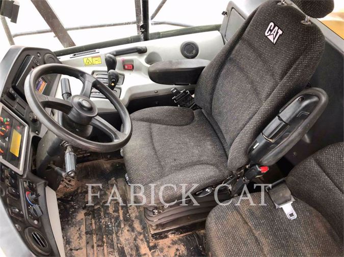 2015 CATERPILLAR 740B