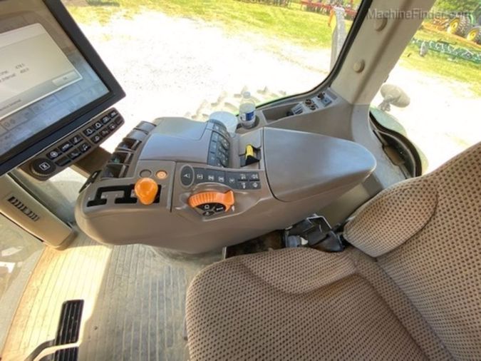 2016 JOHN DEERE 8245R