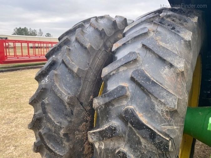 2015 JOHN DEERE 8270R