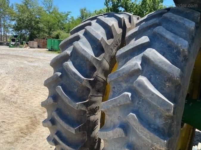 2016 JOHN DEERE 8245R