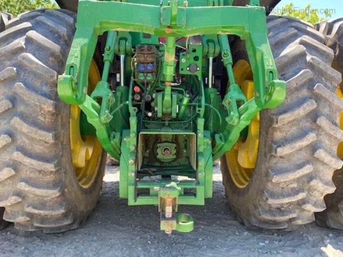 2016 JOHN DEERE 8245R