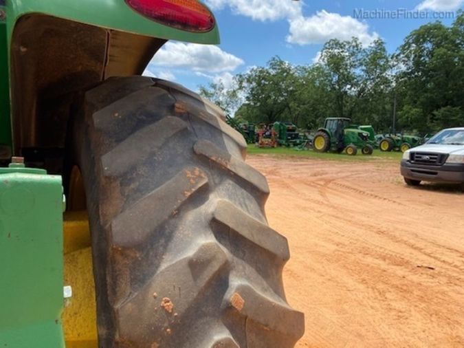 2012 JOHN DEERE 8260R
