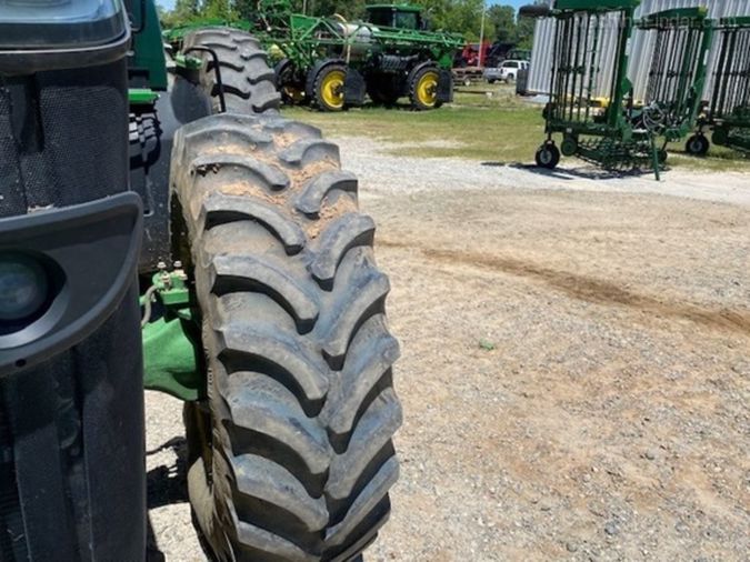 2016 JOHN DEERE 8245R