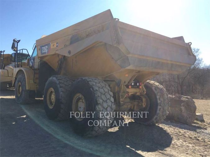 2017 CATERPILLAR 735C