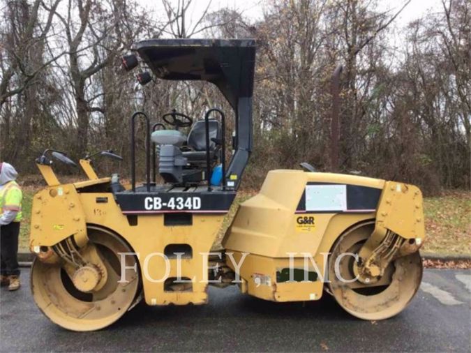 2006 CATERPILLAR CB-434