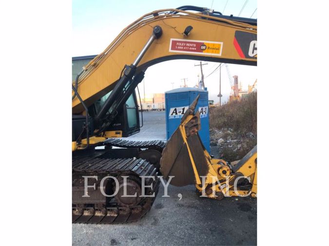 2015 CATERPILLAR 318E