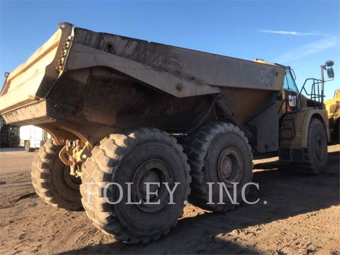 2015 CATERPILLAR 745