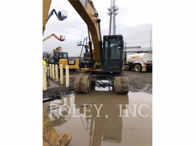 2015 CATERPILLAR 318E