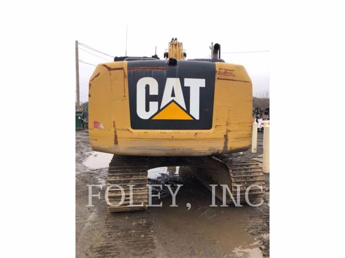 2015 CATERPILLAR 318E