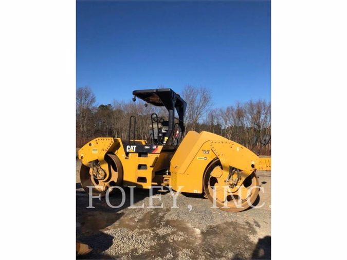 2015 CATERPILLAR CB64