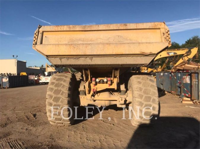2015 CATERPILLAR 745