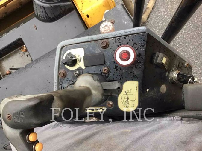 2006 CATERPILLAR CB-434
