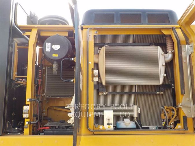 2017 CATERPILLAR 330