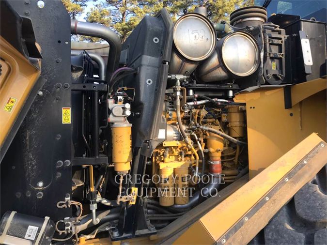 2017 CATERPILLAR 966M