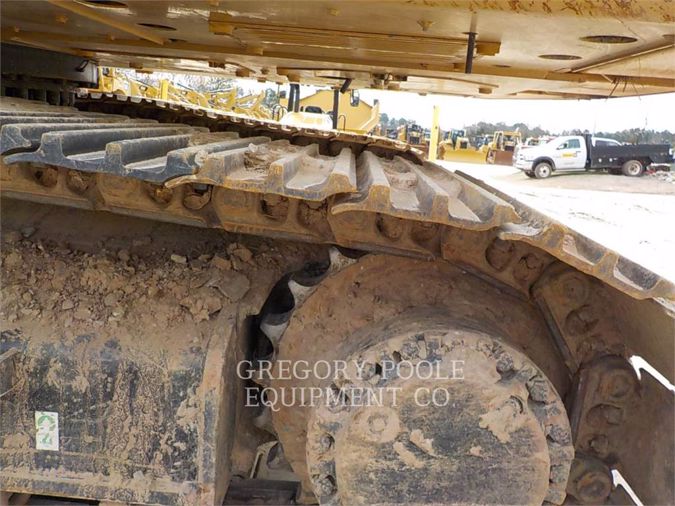 2017 CATERPILLAR 330