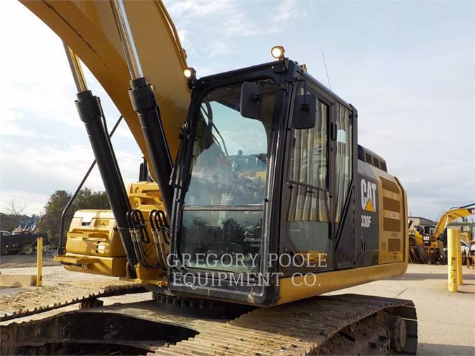 2017 CATERPILLAR 330