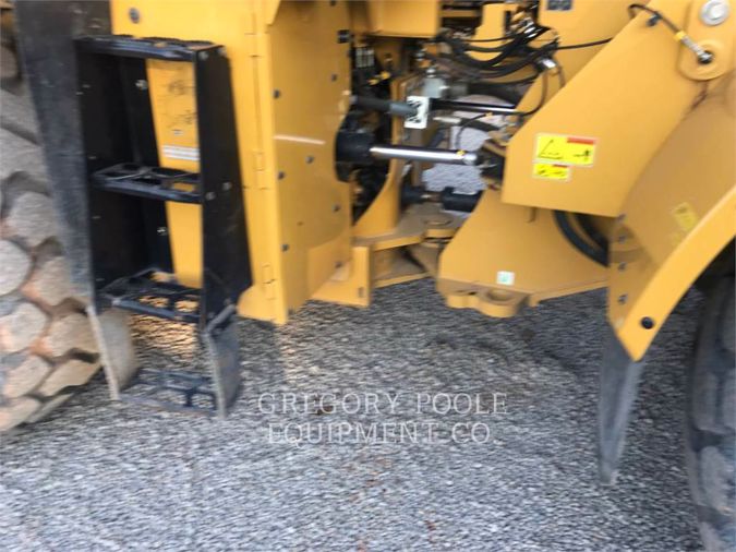 2017 CATERPILLAR 966M