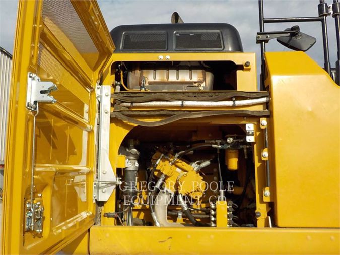 2017 CATERPILLAR 330