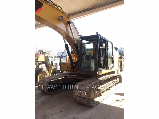 2016 CATERPILLAR 323F