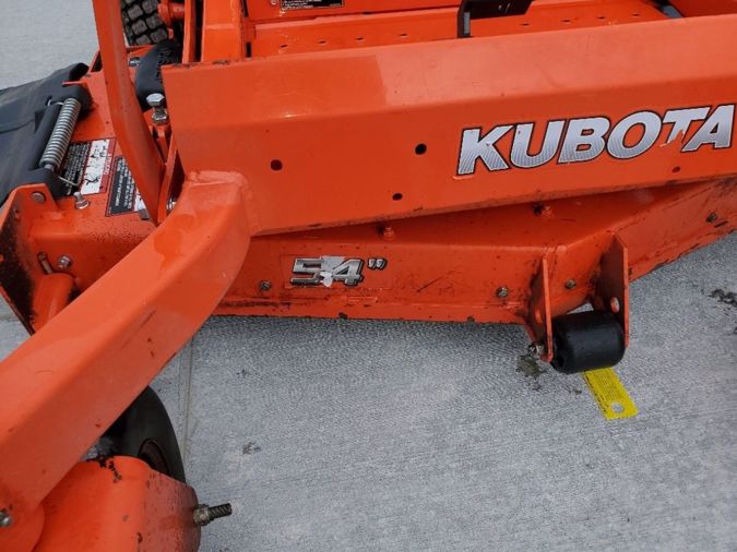 2017 KUBOTA Z724