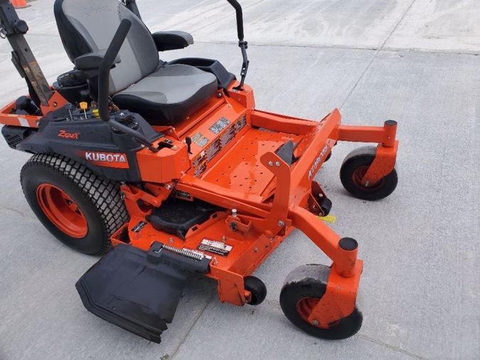 2017 KUBOTA Z724