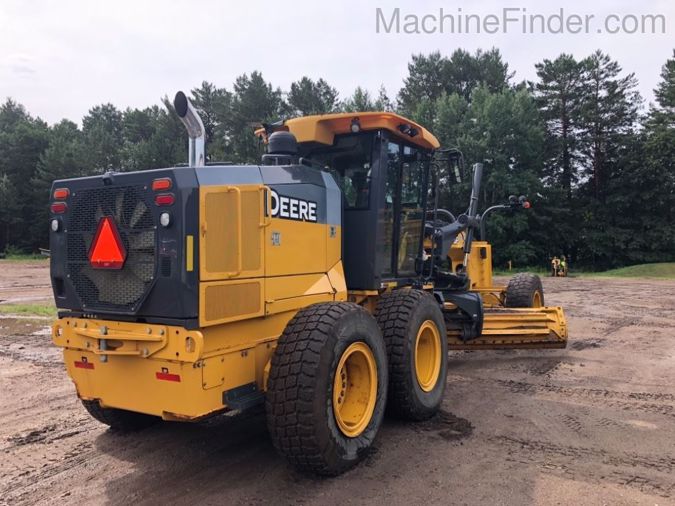 2016 JOHN DEERE 772G
