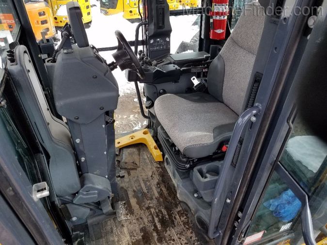 2016 JOHN DEERE 772G