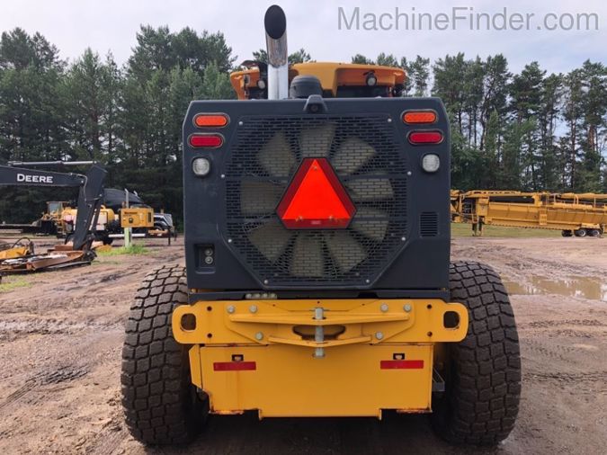 2016 JOHN DEERE 772G