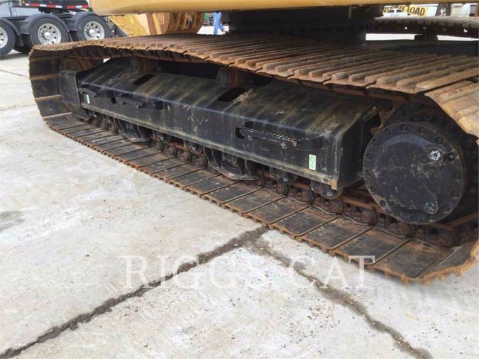 2019 CATERPILLAR 320