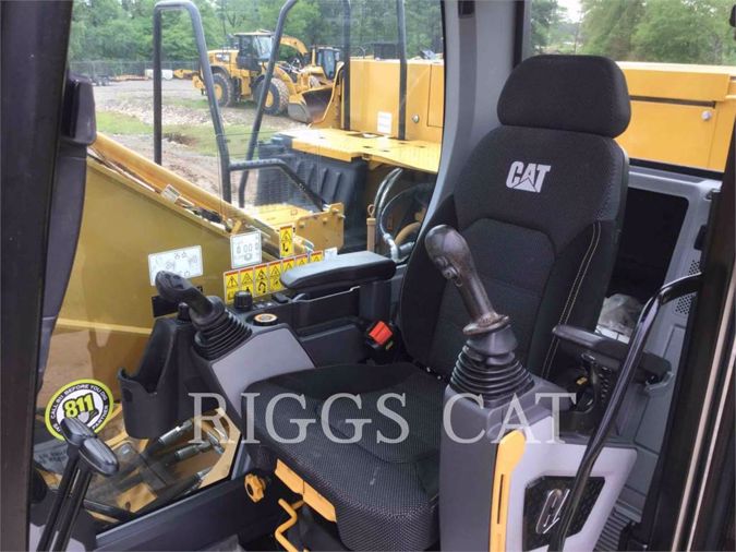 2019 CATERPILLAR 320