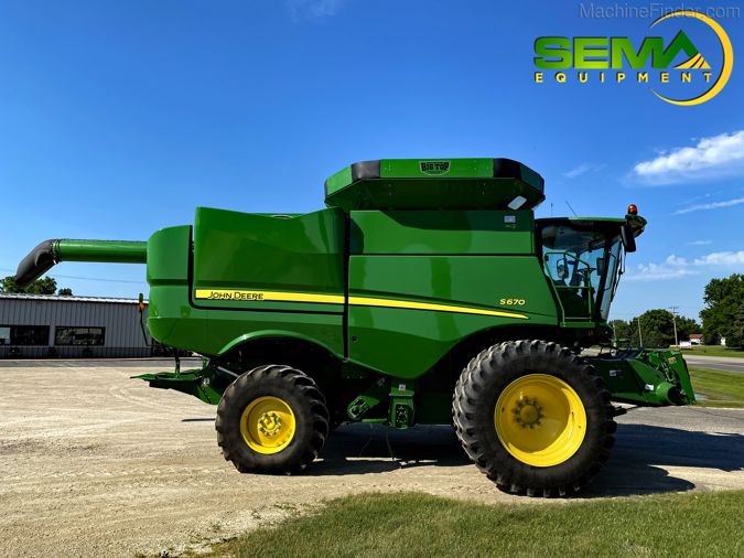 2017 JOHN DEERE S670
