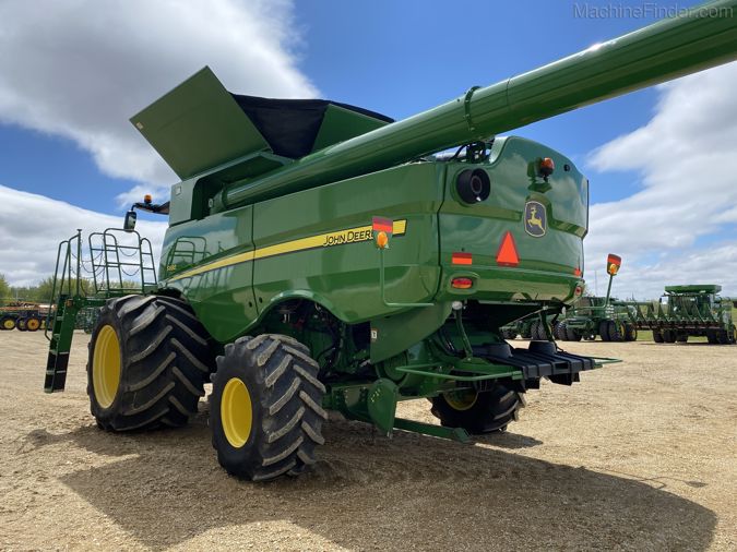 2014 JOHN DEERE S690