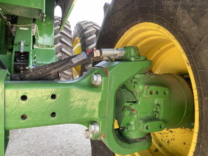 2017 JOHN DEERE S670