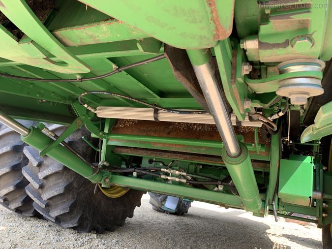 2014 JOHN DEERE S690