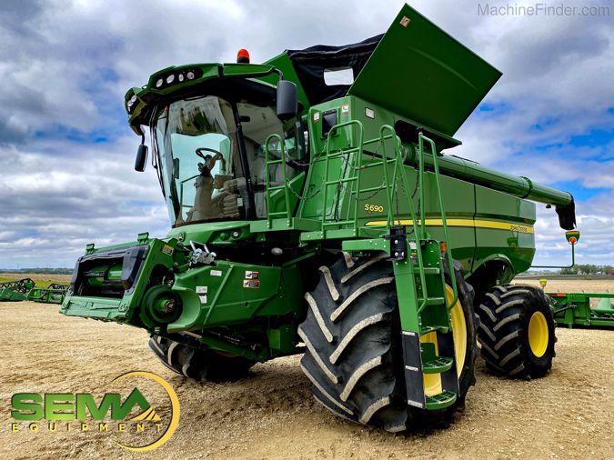 2014 JOHN DEERE S690