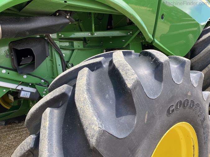 2014 JOHN DEERE S690