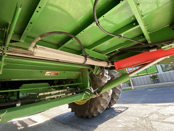 2017 JOHN DEERE S670