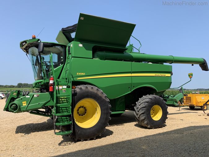 2014 JOHN DEERE S690