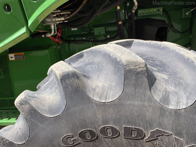 2014 JOHN DEERE S690
